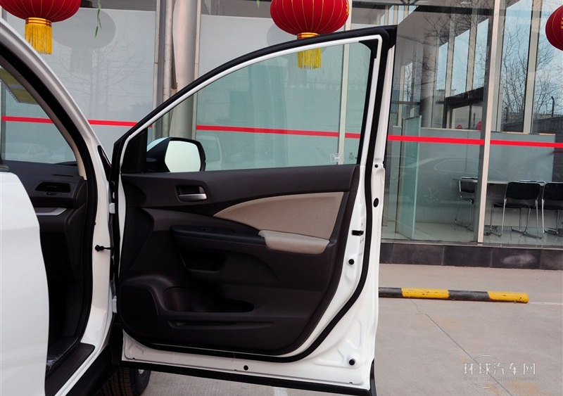 2012款 2.0L 兩驅都市版