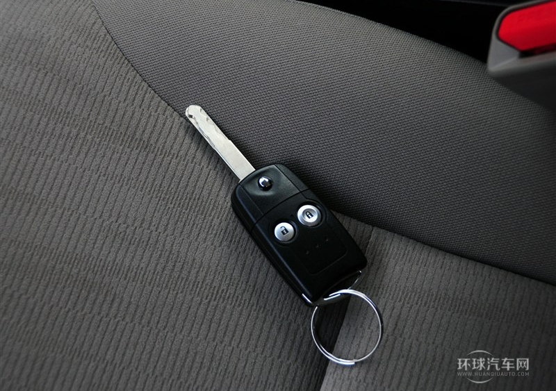 2012款 2.0L 兩驅都市版