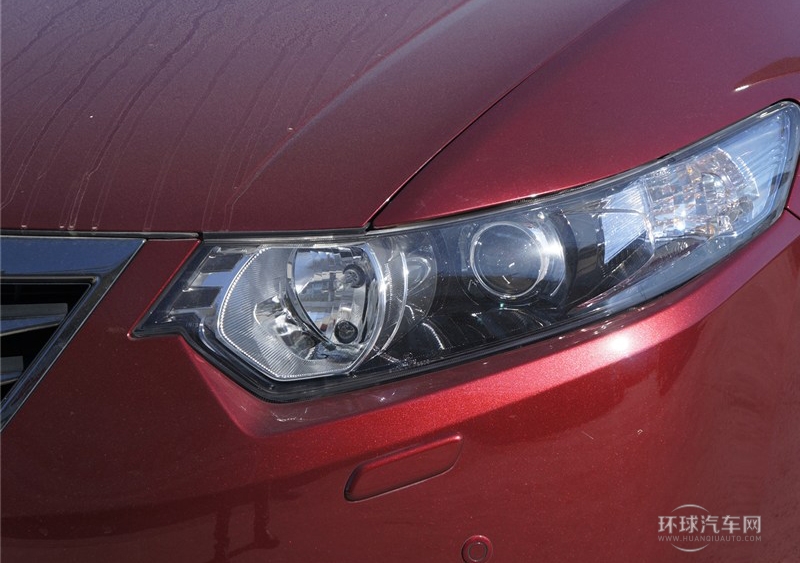 2013款 2.4L 尊貴版