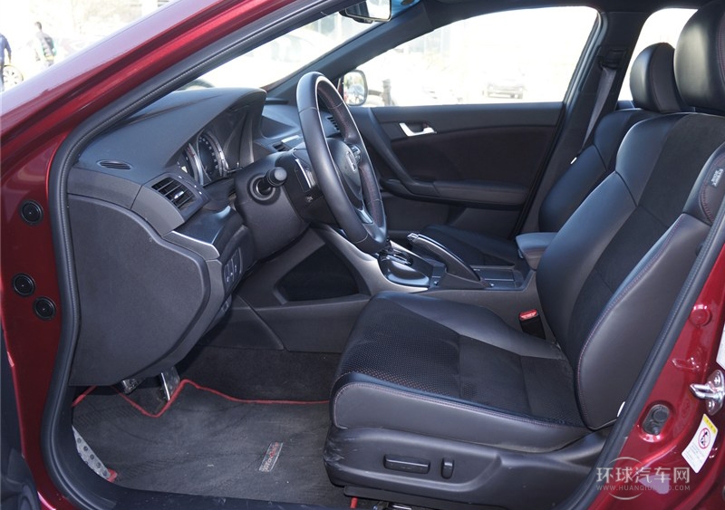 2013款 2.4L 尊貴版