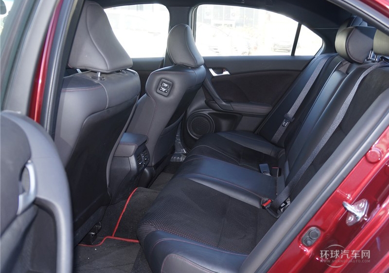 2013款 2.4L 尊貴版