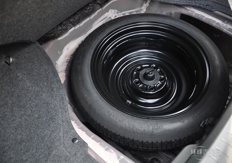 2013款 2.4L 尊貴版