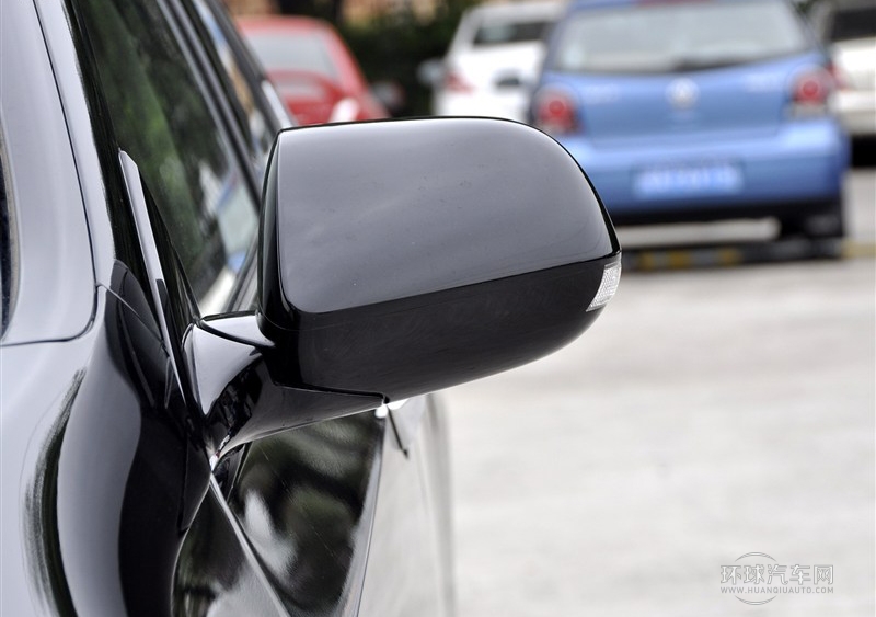 2013款 2.0L 豪華版