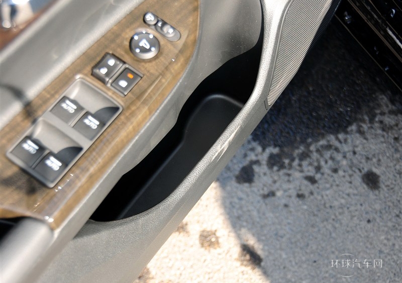 2014款 3.0L VTI 尊貴版