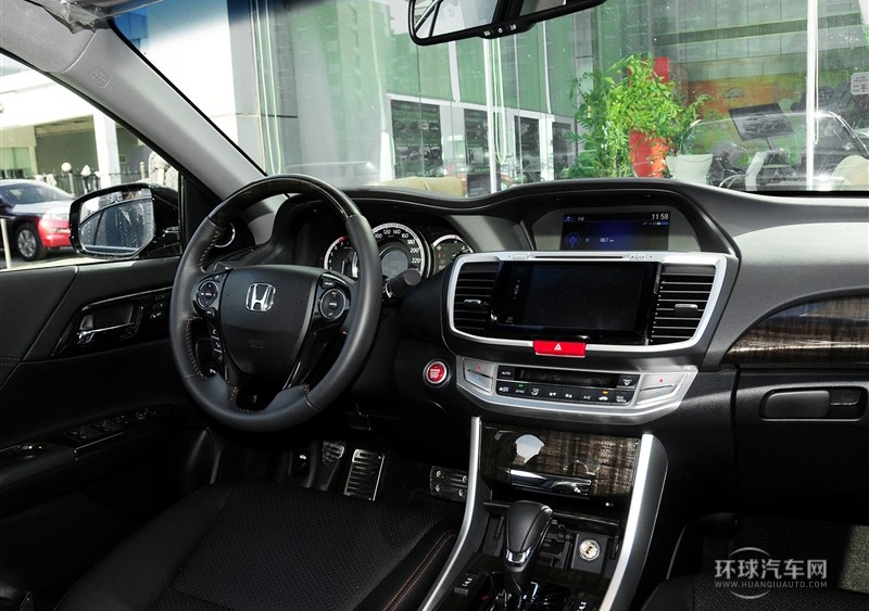 2014款 3.0L VTI 尊貴版