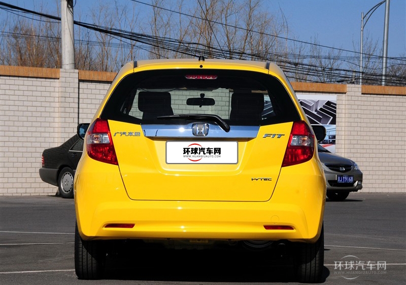 2011款 1.5L 自動豪華版