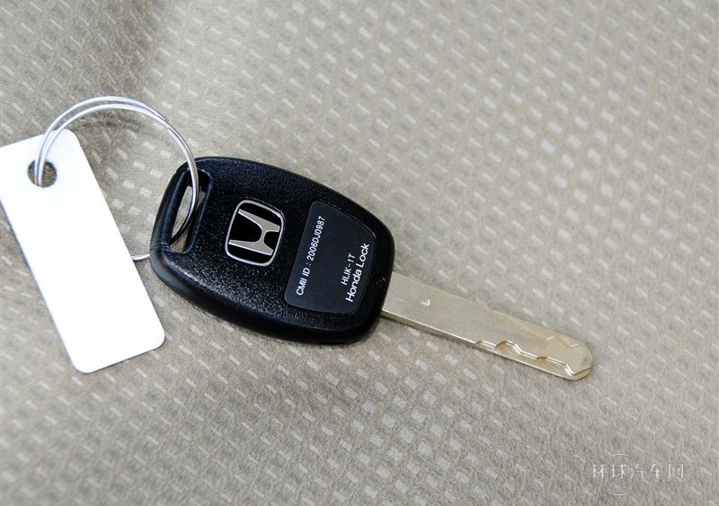 2011款 1.3L 自動舒適版