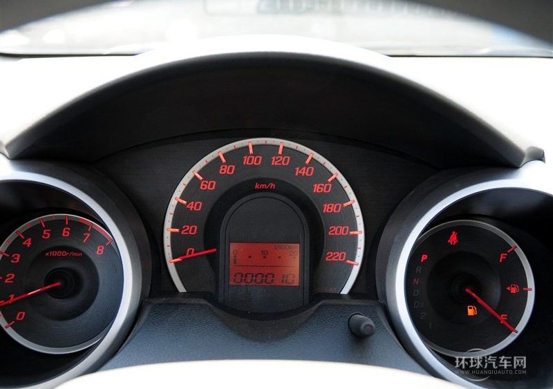 2011款 1.3L 自動舒適版