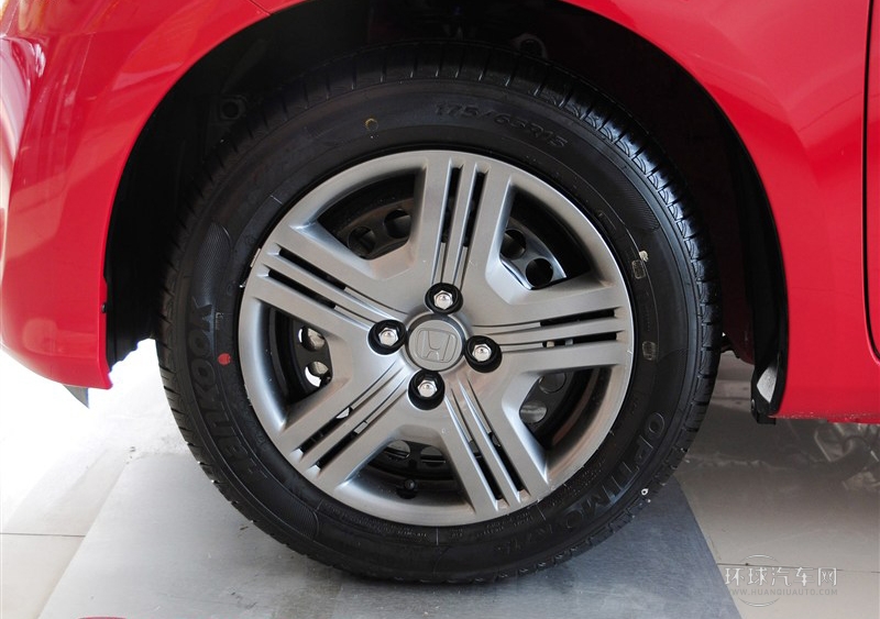 2011款 1.3L 手動舒適版