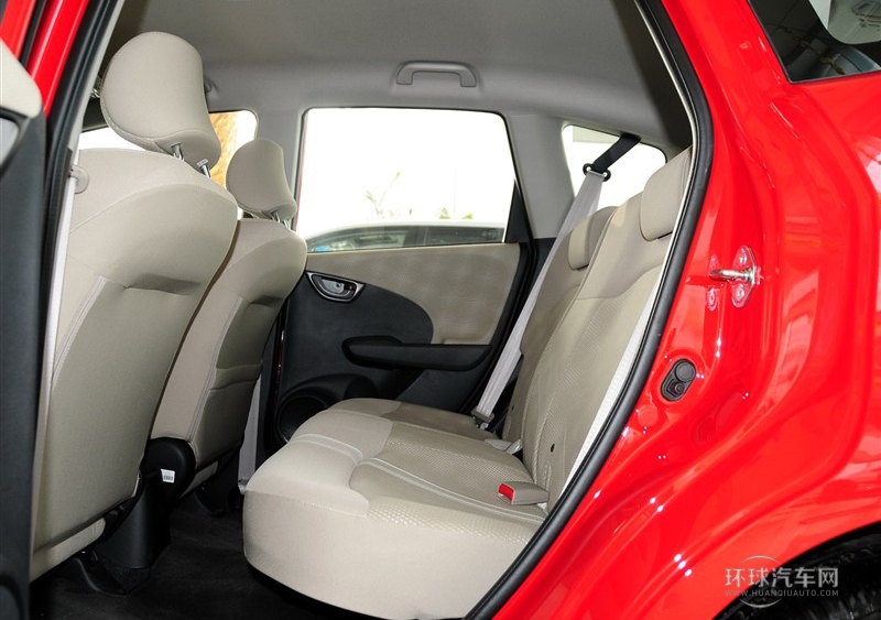 2011款 1.3L 手動舒適版