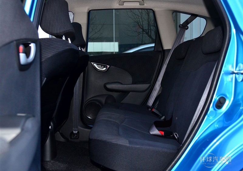 2011款 1.5L 自動全景天窗版