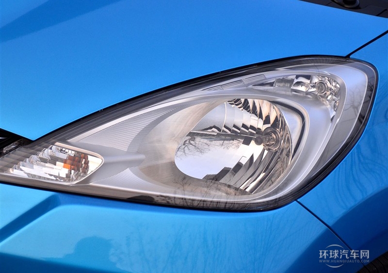 2011款 1.5L 自動全景天窗版