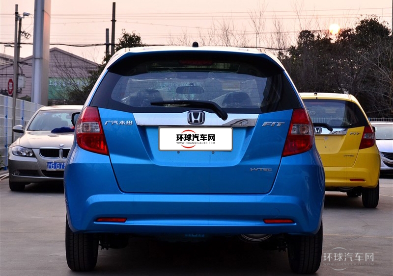2011款 1.5L 自動全景天窗版