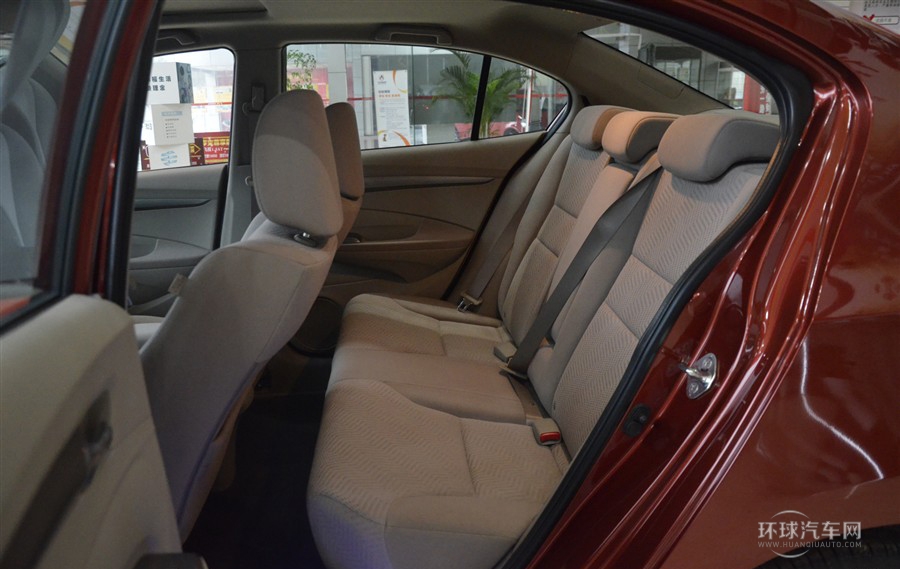 2012款 1.5L 自動(dòng)旗艦版