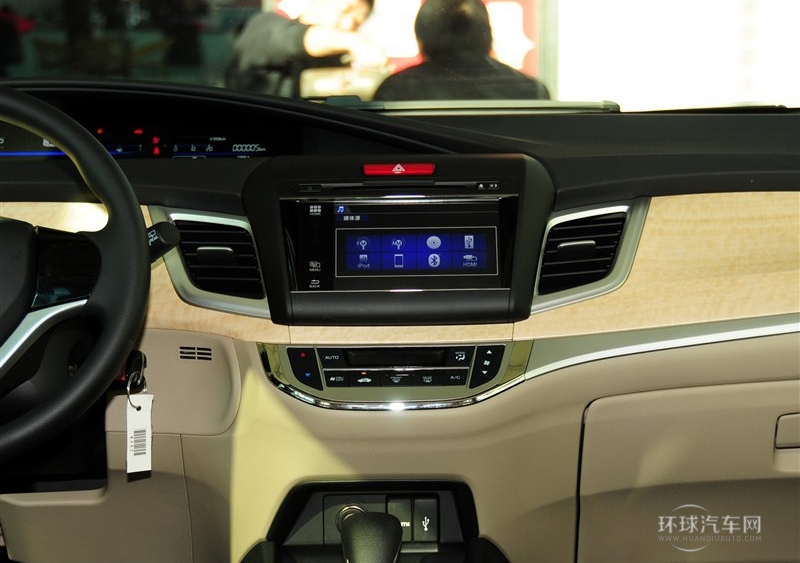 2013款 1.8L 自動(dòng)舒適版 5座