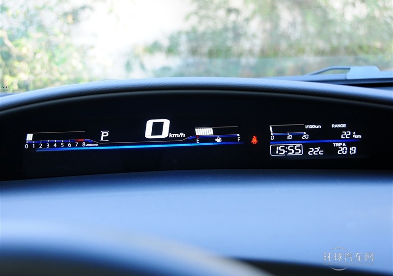 2013款 1.8L CVT豪華版 5座