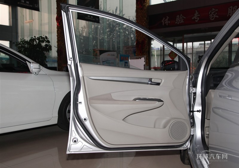 2012款 1.5L 手動(dòng)精英版