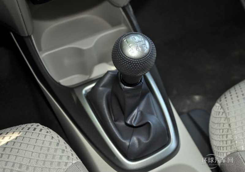 2012款 1.5L 手動舒適版