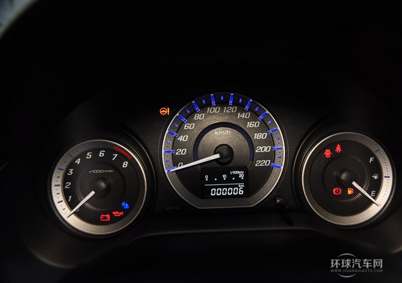 2012款 1.5L 手動舒適版