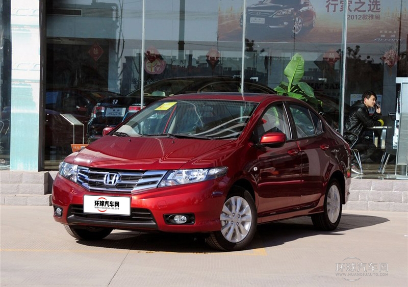 2012款 1.8L 自動豪華版