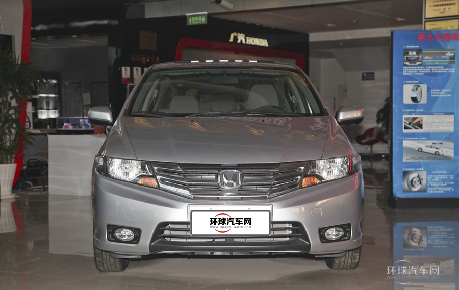 2012款 1.8L 自動舒適版