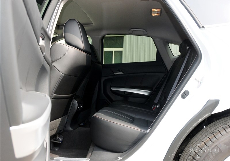 2012款 2.4L 豪華版