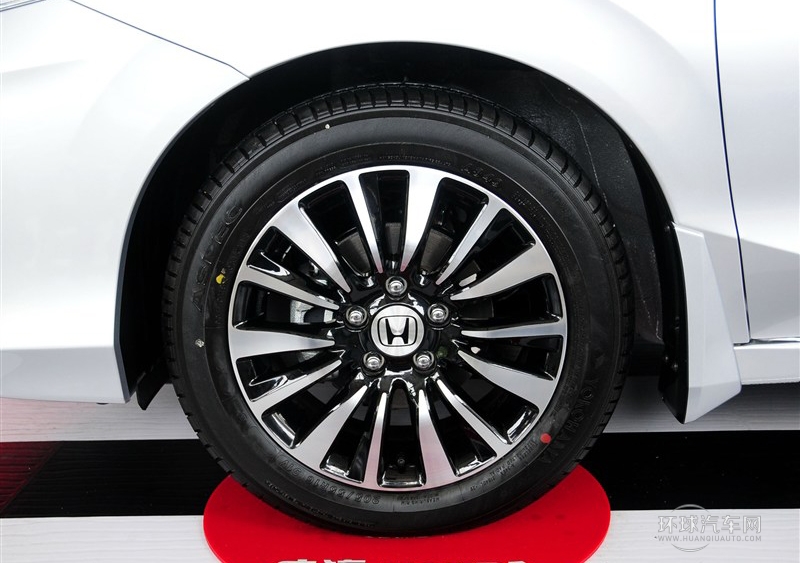 2013款 1.8L 自動豪華版