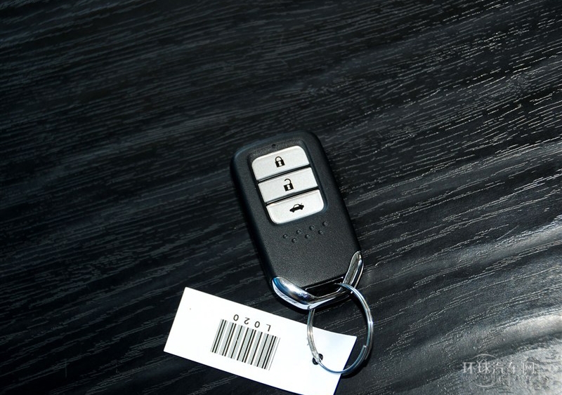 2013款 1.8L 自動豪華版