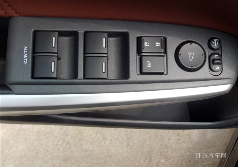 2014款 3.0L AWD尊貴版