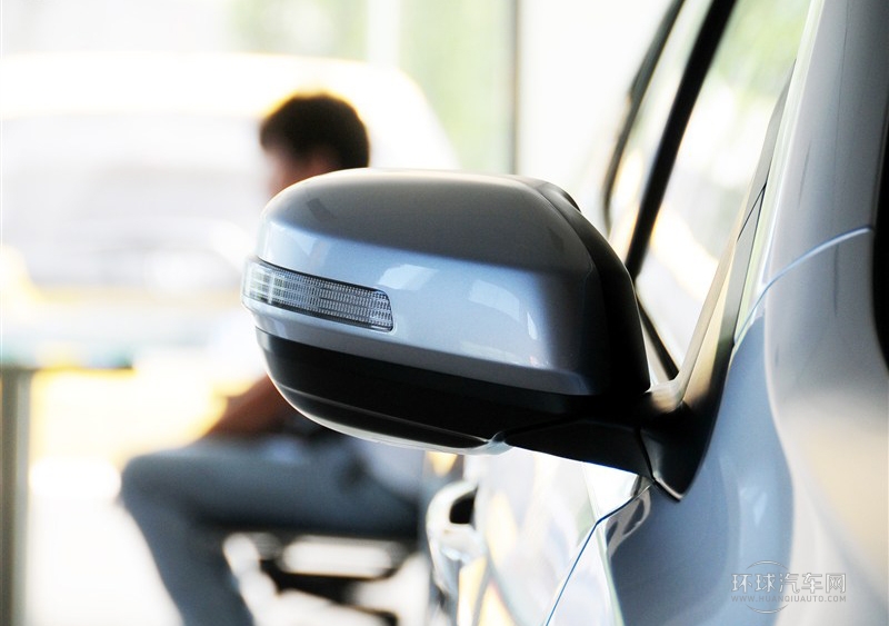 2013款 1.8L 自動(dòng)舒適版