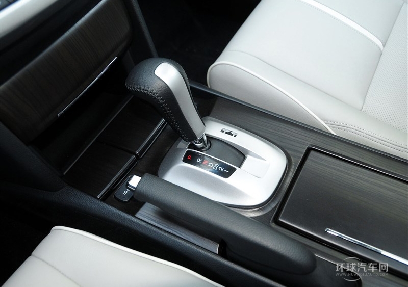 2014款 2.4L 豪華導航版