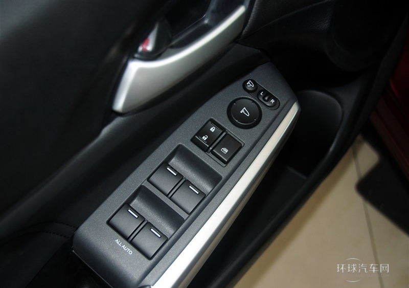 2014款 2.4L 豪華版