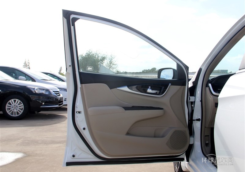 2013款 1.8L 手動舒適版