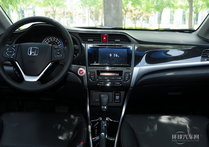 2013款 1.8L 自動旗艦版