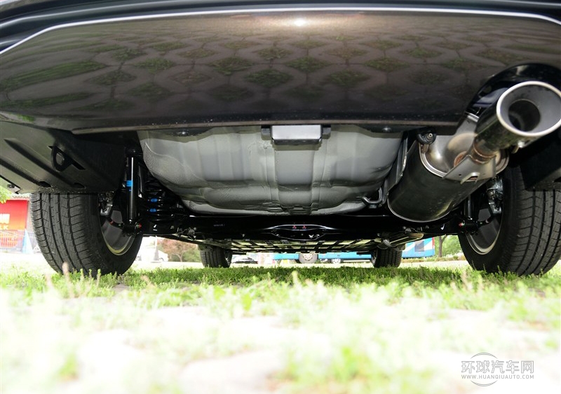 2013款 1.8L 自動旗艦版