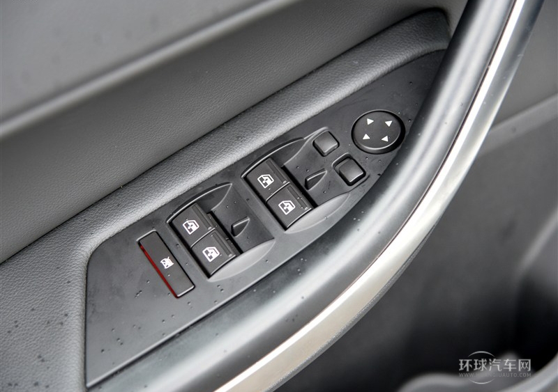 2014款 兩廂 1.6T 自動(dòng)致臻型(白色)