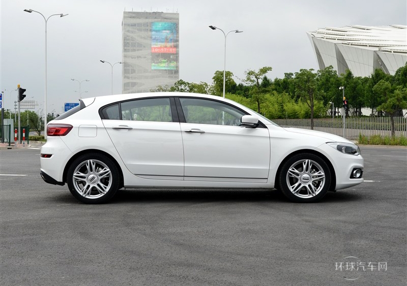 2014款 兩廂 1.6T 自動致臻型(白色)