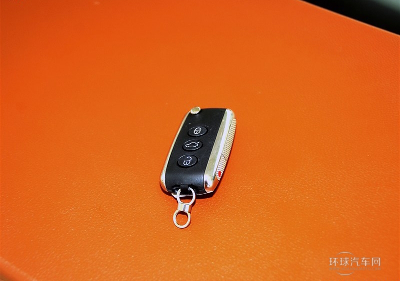 2014款 4.0T GT V8 S 標(biāo)準(zhǔn)版