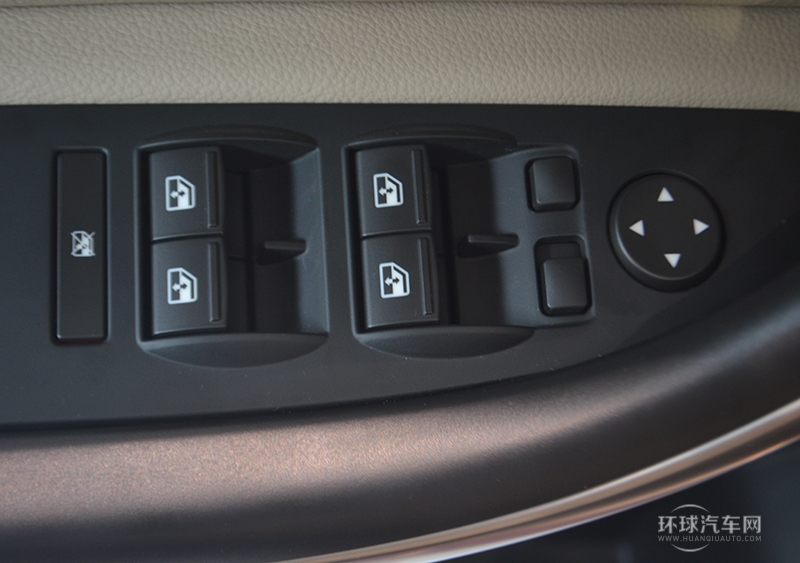 2014款 兩廂 1.6T 自動致臻型（紅色）