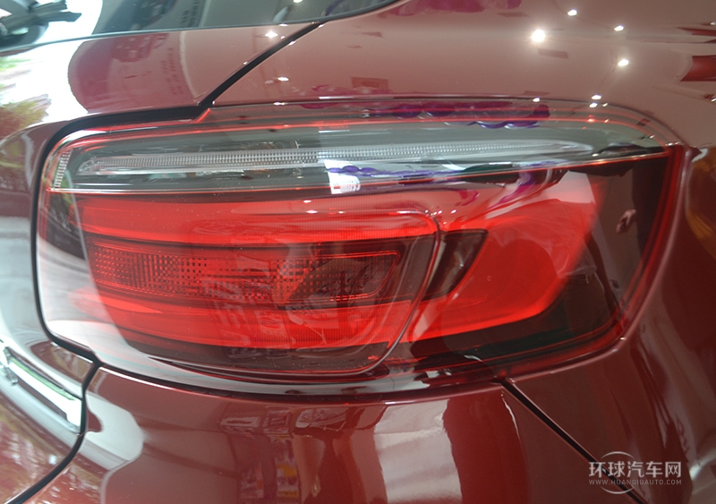 2014款 兩廂 1.6T 自動(dòng)致臻型（紅色）