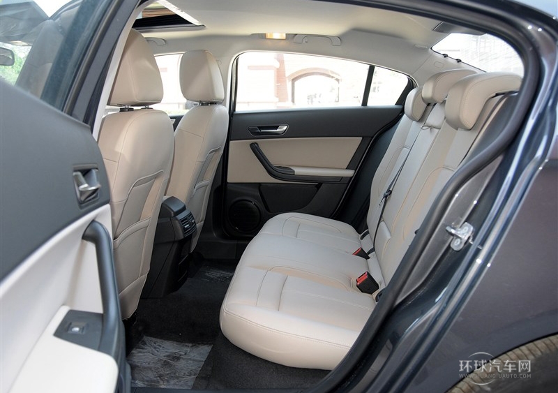 2014款 三廂 1.6L 自動致悅型