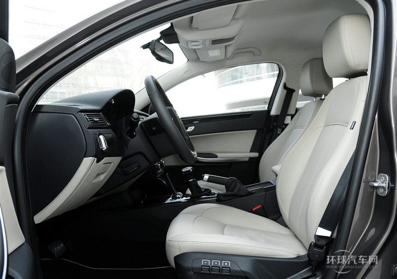 2014款 三廂 1.6T 自動(dòng)致臻型