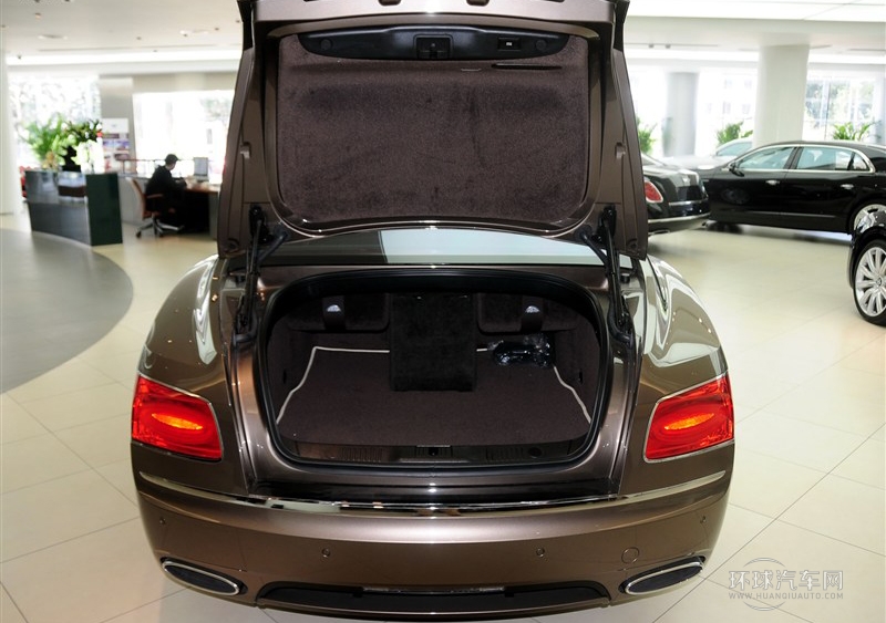 2013款 6.0T W12 MULLINER