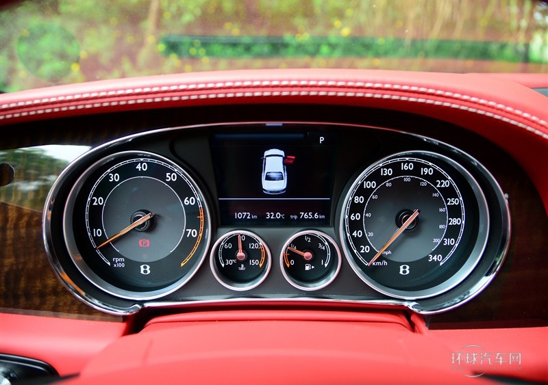 2013款 6.0T W12 豪華版