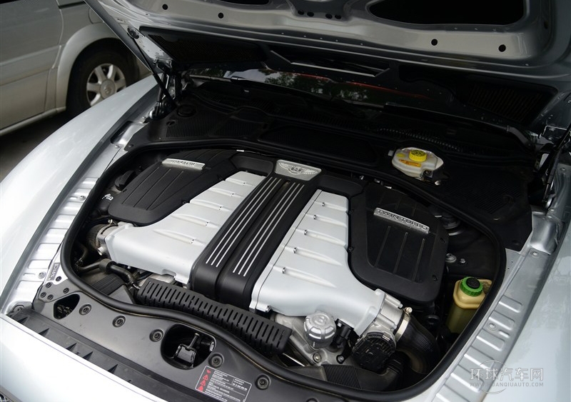 2013款 6.0T W12 豪華版