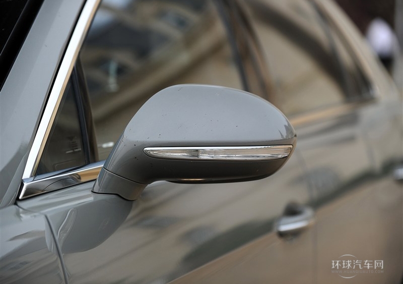 2013款 6.0T W12 尊貴版