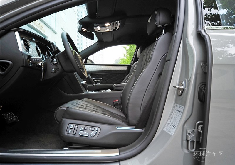 2013款 6.0T W12 尊貴版