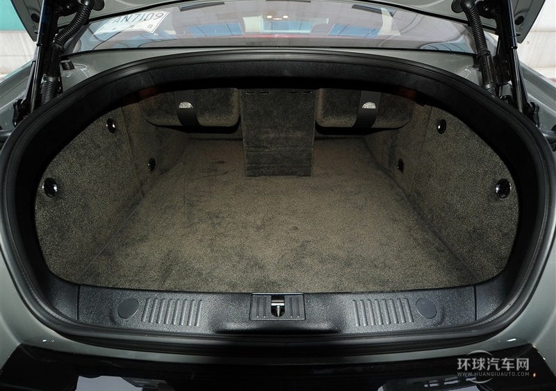 2013款 6.0T W12 尊貴版