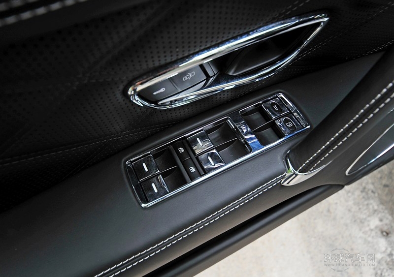 2013款 6.0T W12 尊貴版