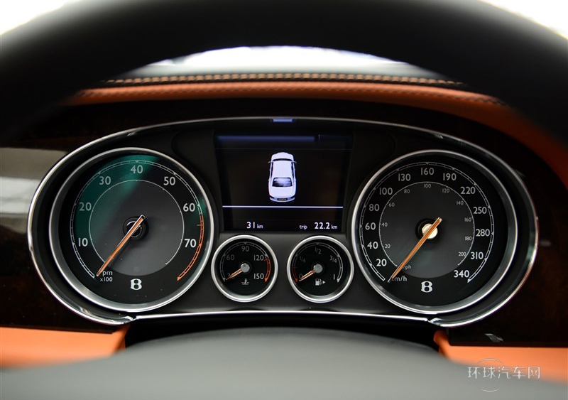 2014款 4.0T V8 標(biāo)準(zhǔn)版